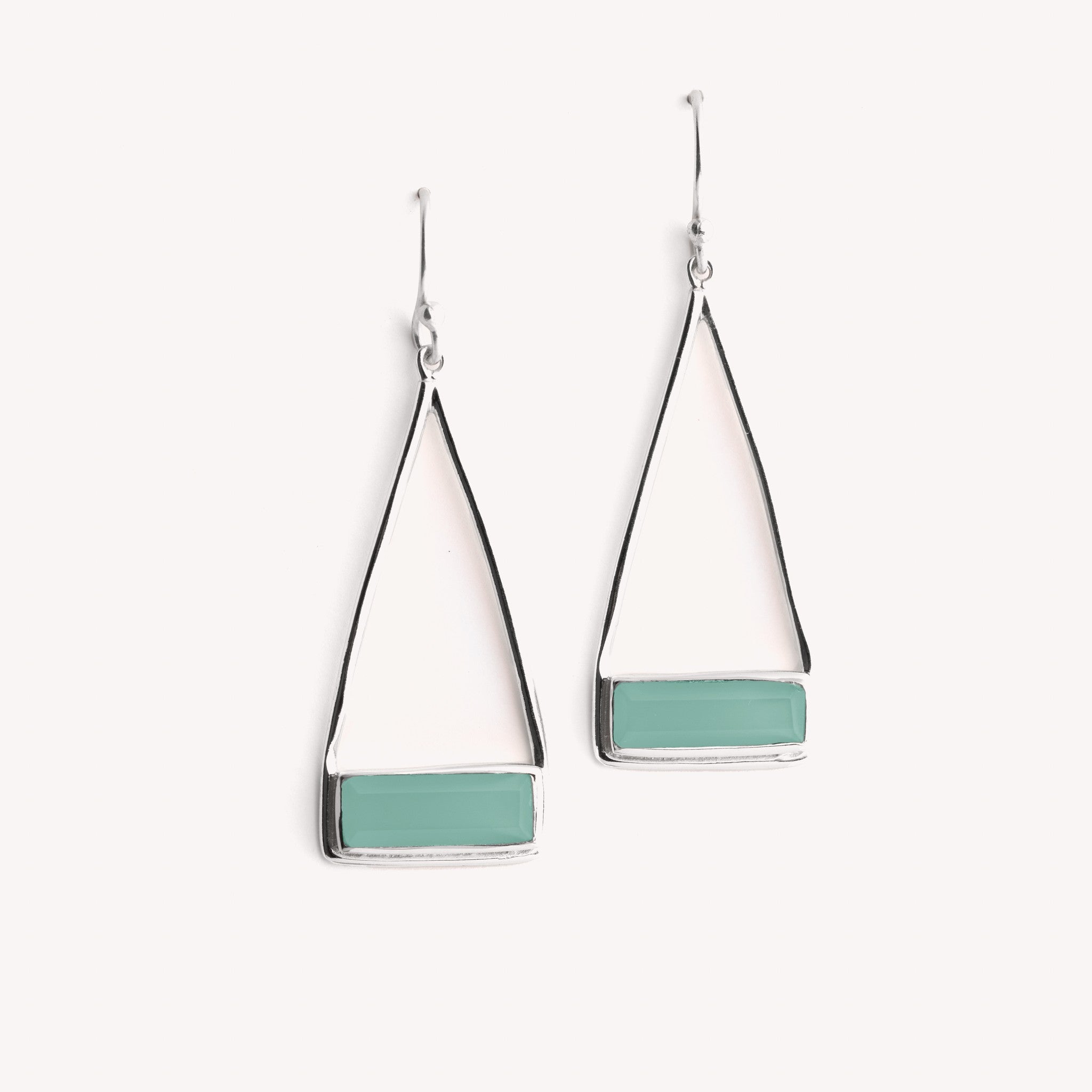 Manhattan Swing Earring