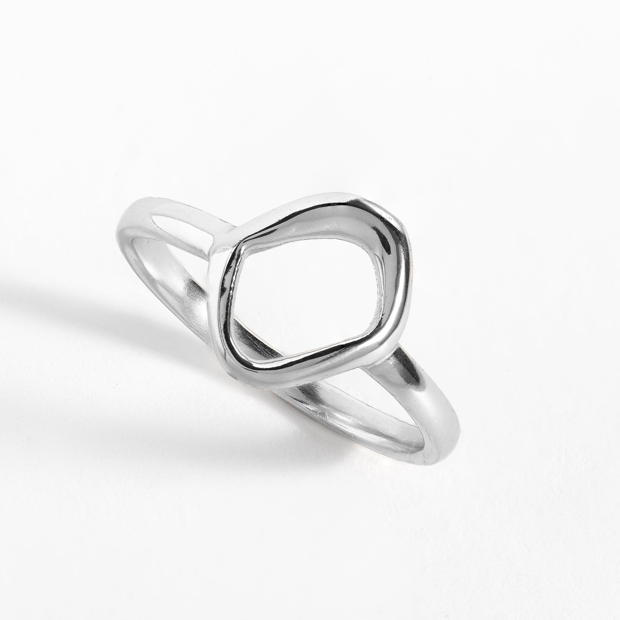 Ring features a handcut natural dapple shape and is crafted from sterling silver or 18ct gold vermeil.